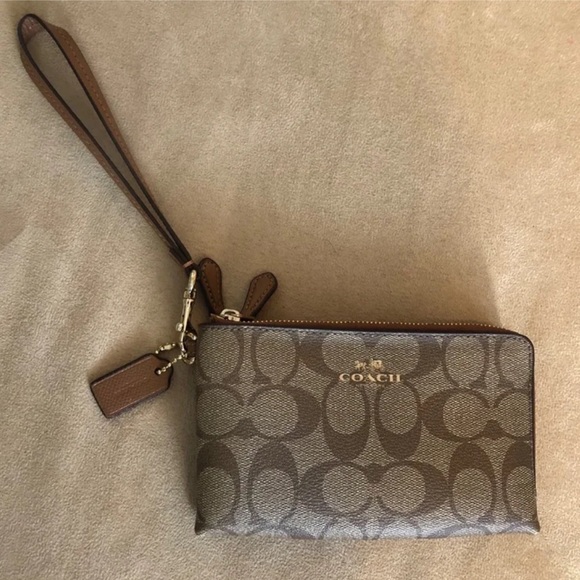NWT Coach Double-Zip Wristlet - Picture 2 of 2